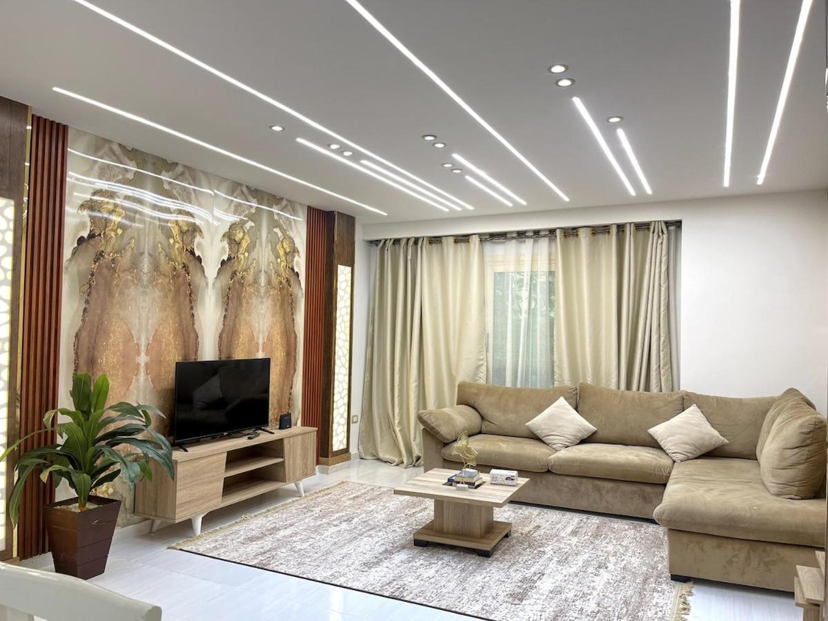 Location Spacious With Garden * Cairo
