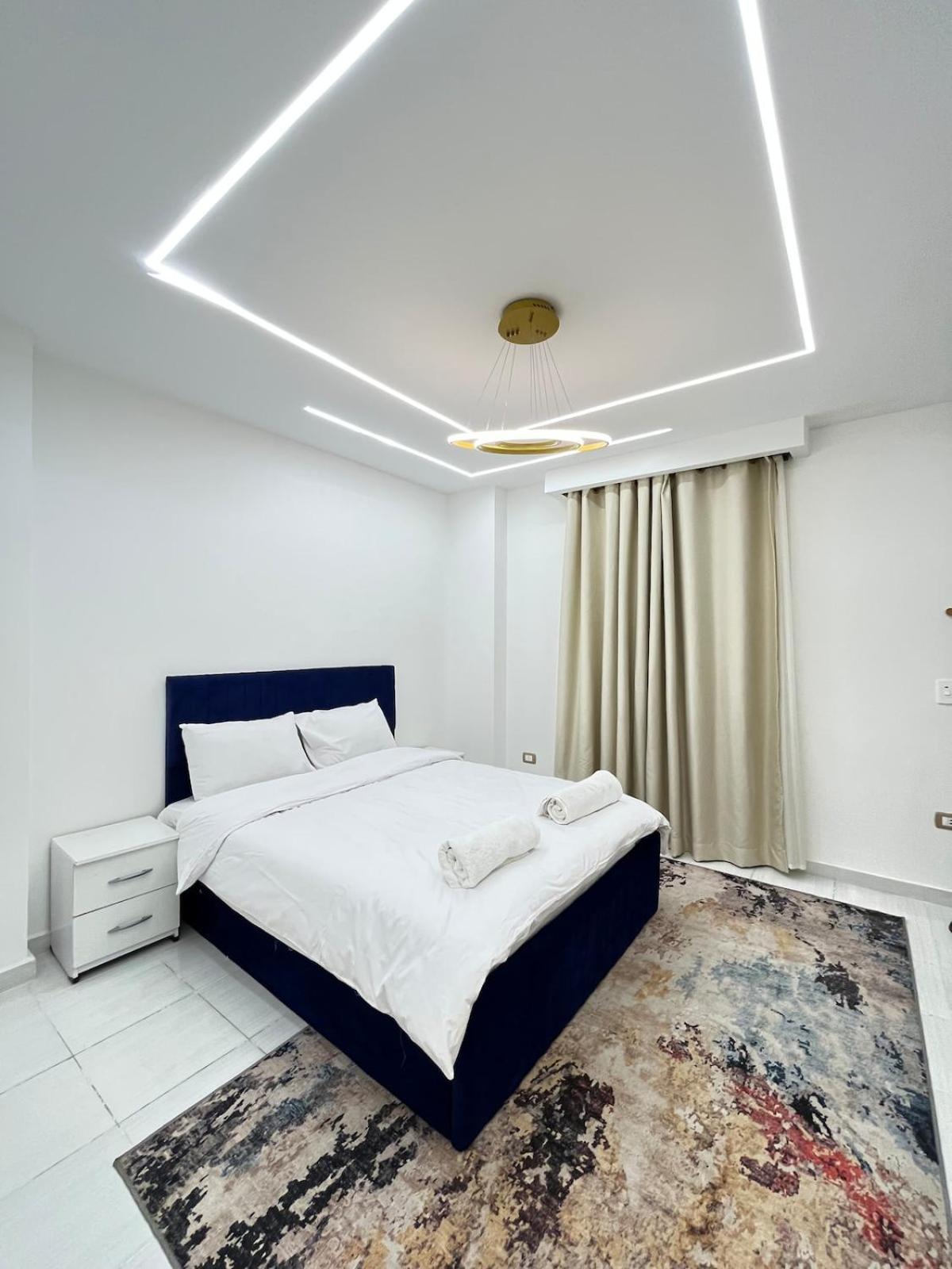 Location Spacious With Garden *
